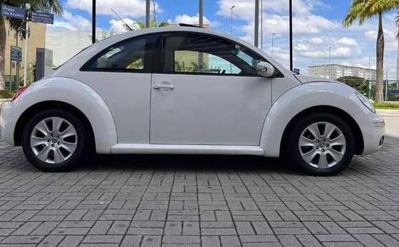 VOLKSWAGEN NEW BEETLE 2.0 MI 8V GASOLINA 2P TIPTRONIC VOLKSWAGEN NEW BEETLE 2.0 MI 8V GASOLINA 2P TIPTRONIC